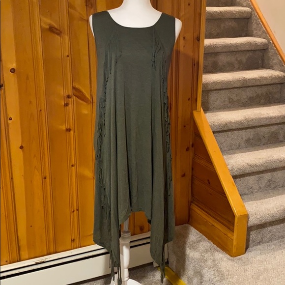 Kensie Dresses & Skirts - Green fringe Kensie dress